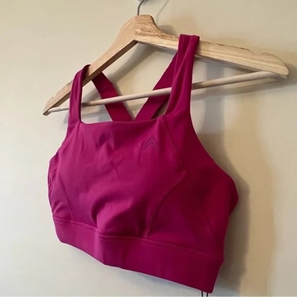 Oner Active Medium TIMELESS SQUARE NECK BRALETTE - Picture 4 of 9